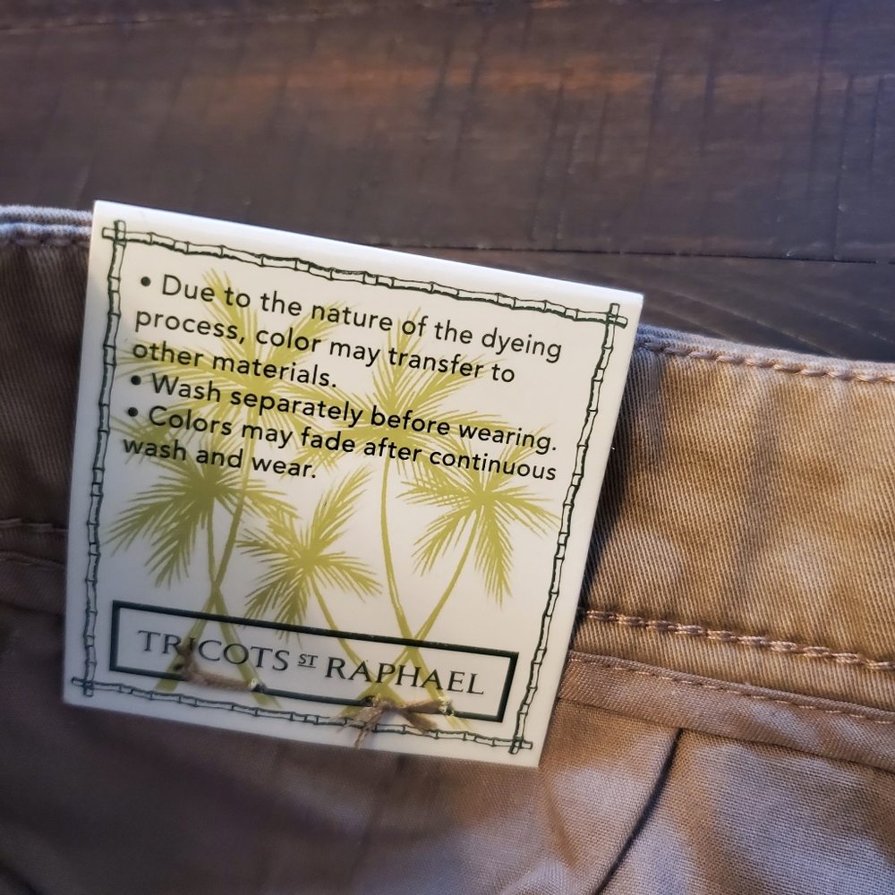 Tricot St. Raphael Cotton Stretch Washed Short - Picture 8 of 8